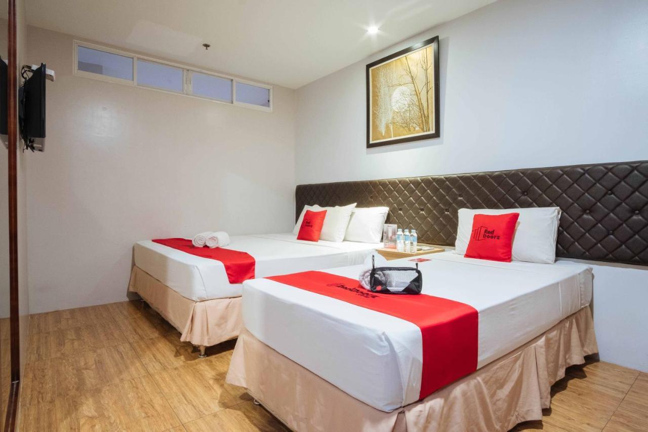 Reddoorz Plus Near Cebu Capitol Екстер'єр фото